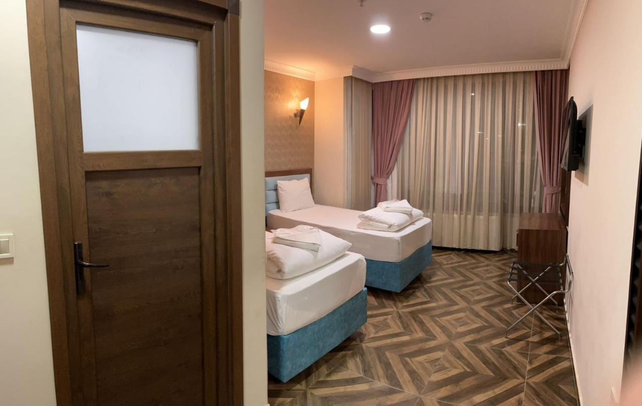 Hotel Ümıt Yenıkapi Estambul Exterior foto