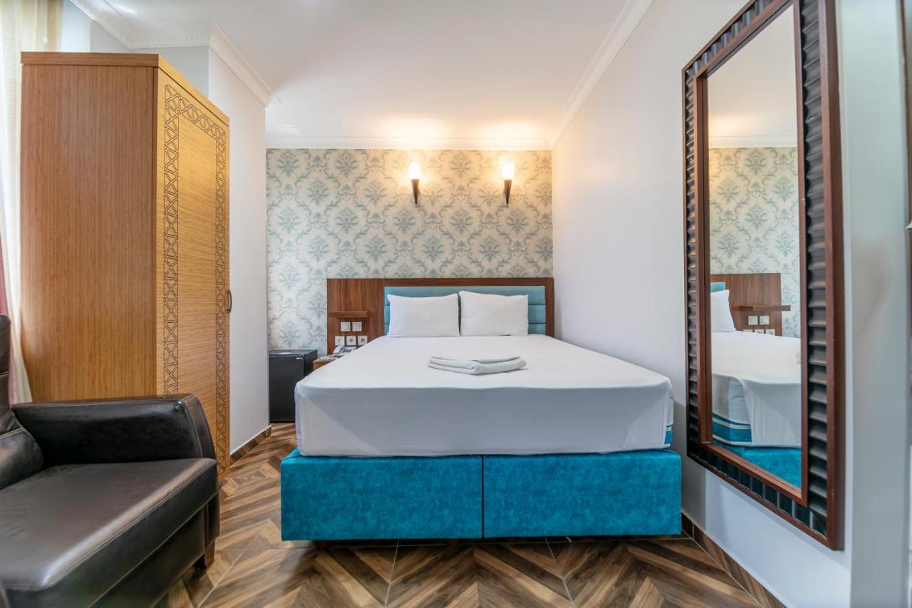 Hotel Ümıt Yenıkapi Estambul Exterior foto